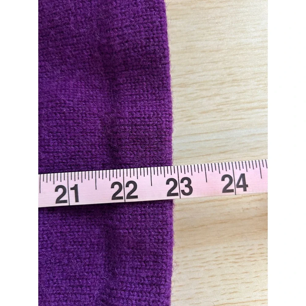 Vintage 100% Pure Wool Purple V-Neck‎ Cardigan Sweater Women's M english winter